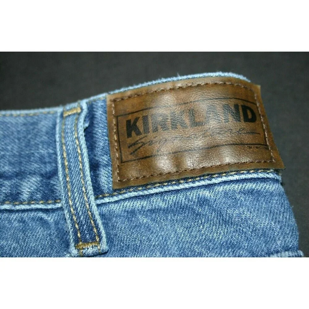 Kirkland jeans mens 34 x 31 Signature distressed straight blue